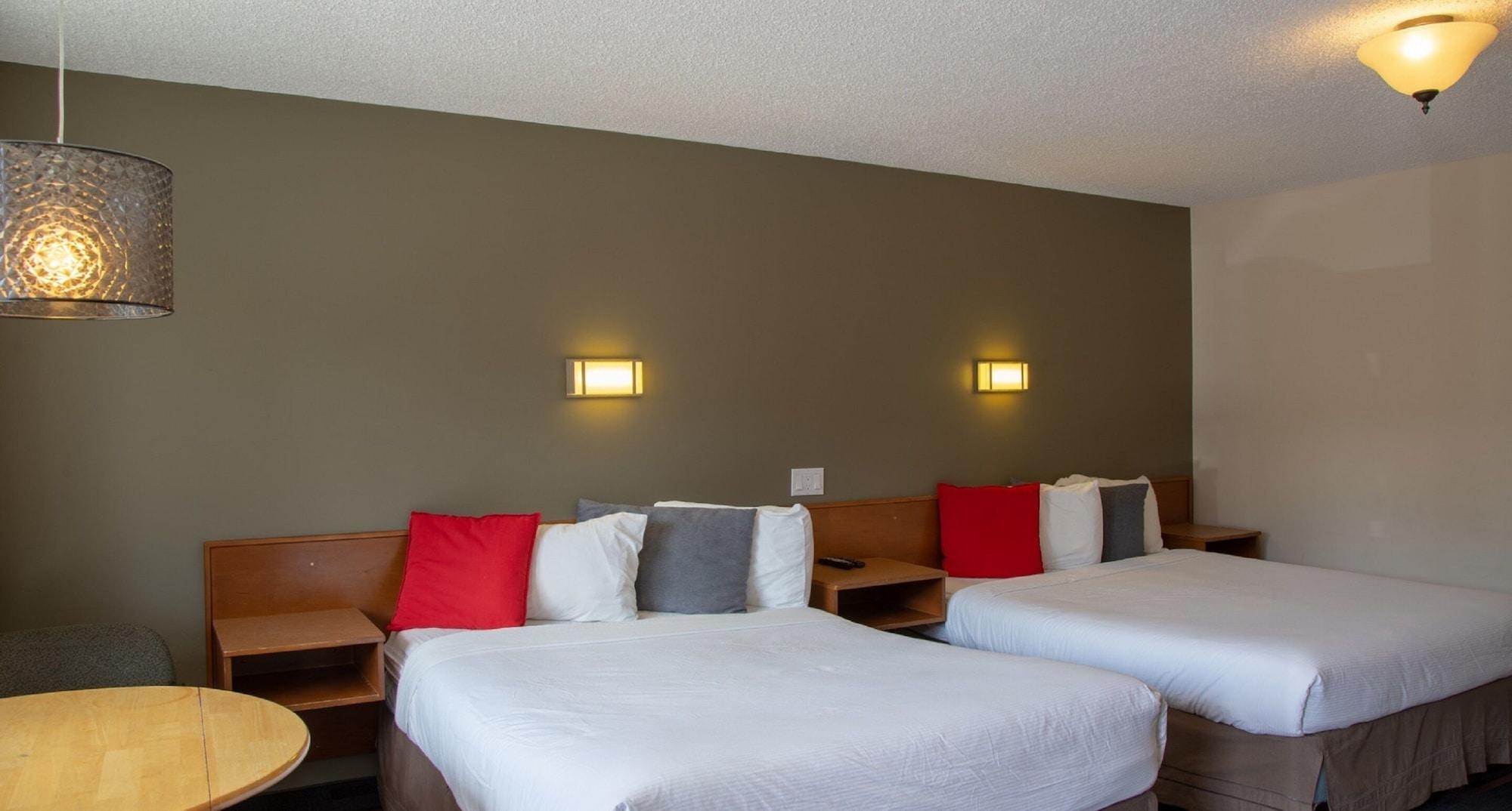 Rundle Mountain Lodge Canmore Ngoại thất bức ảnh